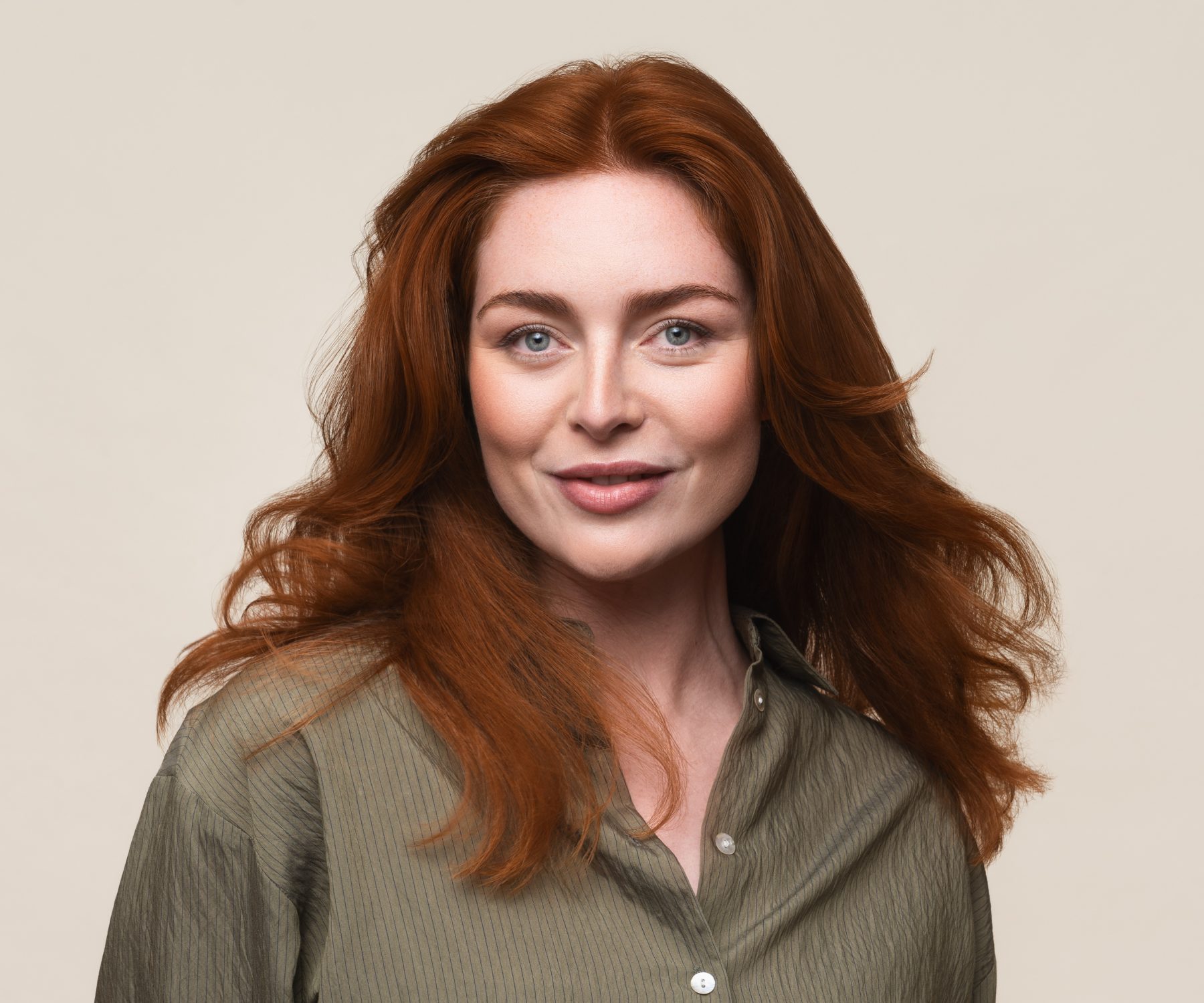 hair-care-brand-orange-model-studio-photography