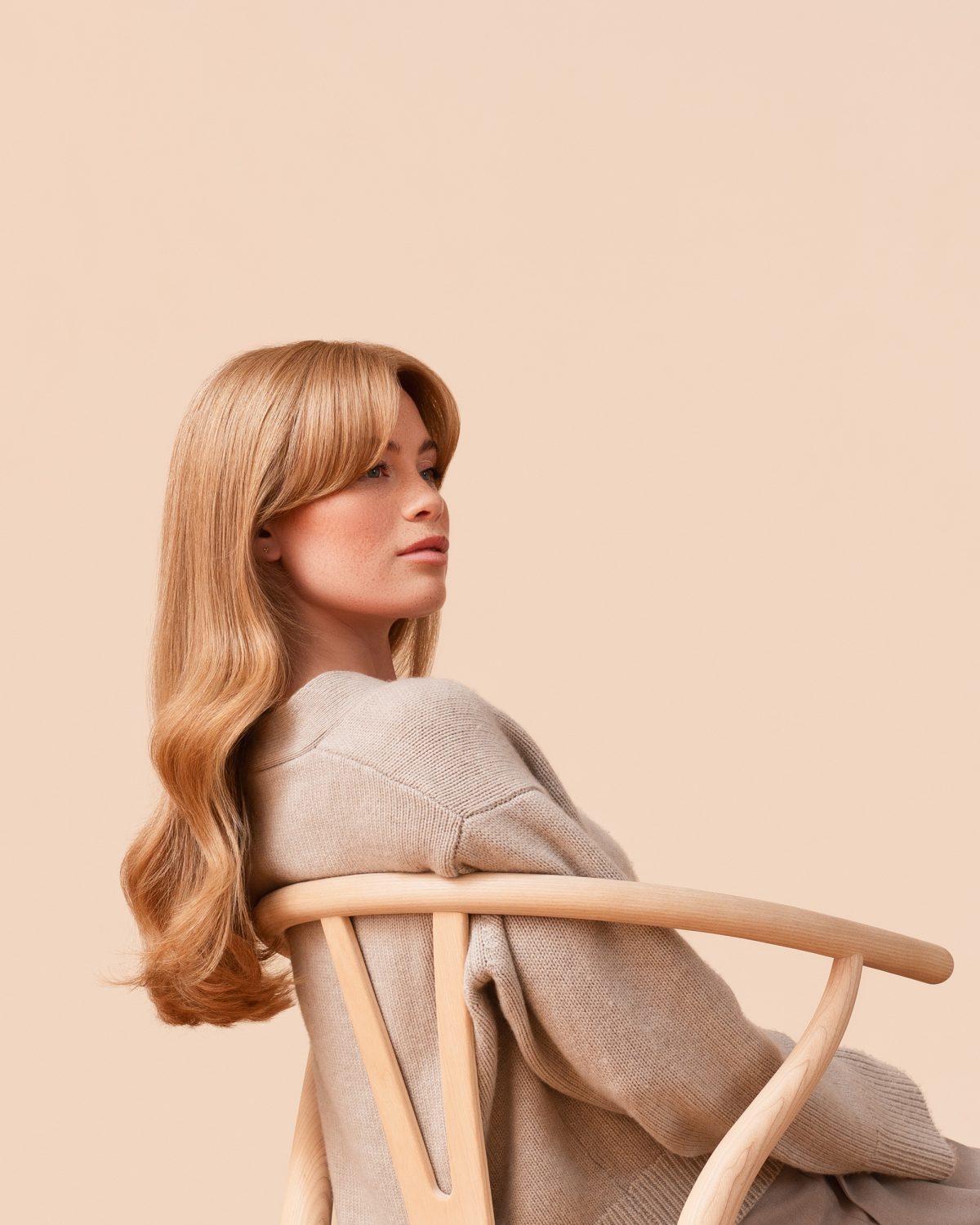 hairdresser-editorial-photography-red-model-studio-lighting