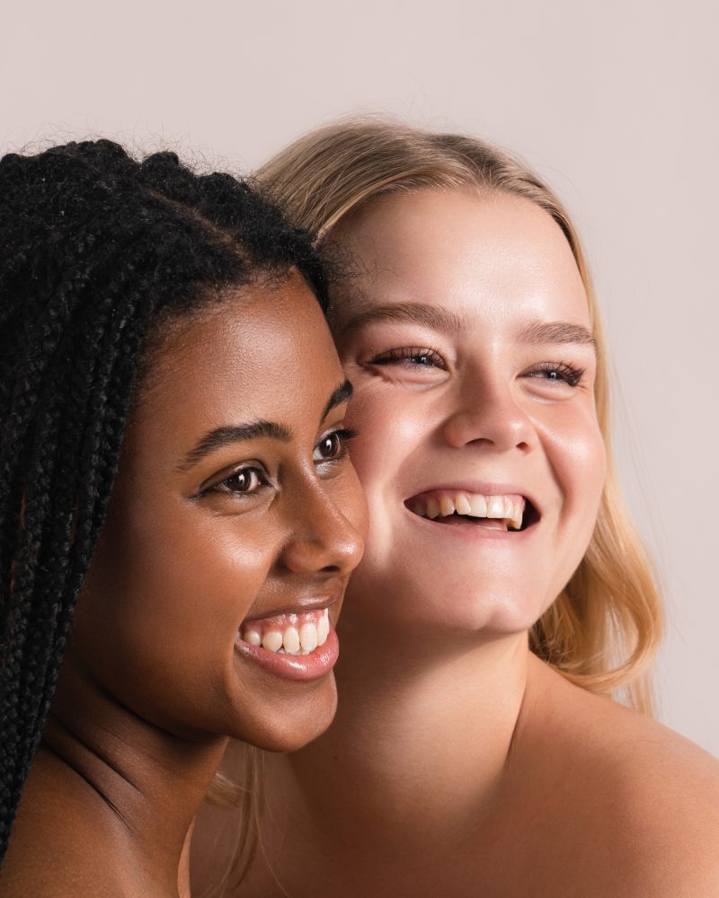 skin-care-brand-two-models-feel-good-studio-photography